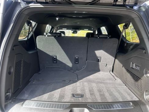 New 2026 Chevrolet Suburban High Country image 18