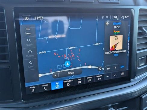 Used 2024 Ford F350 Lariat w/ Chrome Package image 17