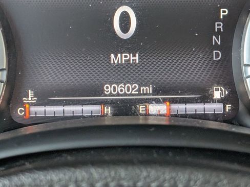 Used 2016 Jeep Renegade Trailhawk w/ Popular Equipment Group image 19