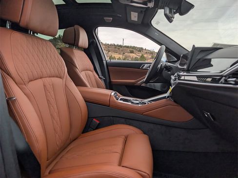 New 2026 BMW X6 M60i image 23