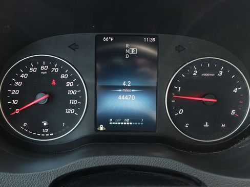 Used 2022 Mercedes-Benz Sprinter 2500 image 14