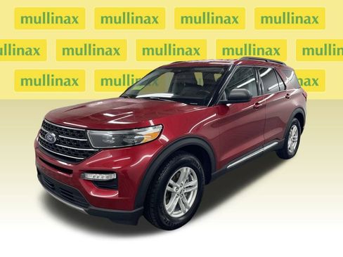 Certified 2023 Ford Explorer XLT w/ Equipment Group 202A image 14