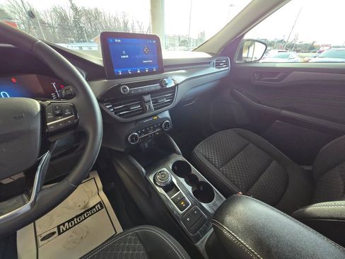 Used 2023 Ford Escape Active image 18