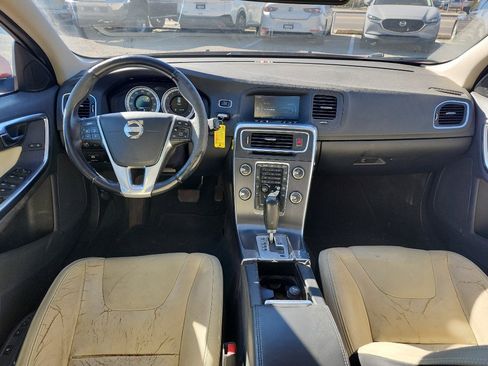 Used 2012 Volvo S60 T5 w/ Sport Appearance Pkg image 12