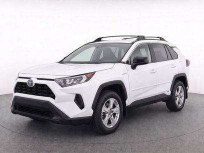 Used 2021 Toyota RAV4 LE w/ Carpet Mat Package (TMS)