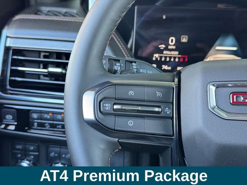 Used 2025 GMC Yukon AT4 w/ AT4 Premium Package image 10