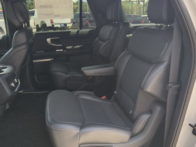 New 2026 Ford Expedition Max Platinum w/ Stealth Appearance Package AWD/4WD image 15