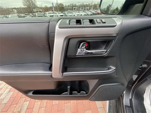 Used 2022 Toyota 4Runner SR5 image 11