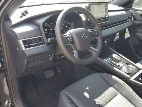 New 2025 Mitsubishi Outlander SEL Black Edition AWD/4WD image 11