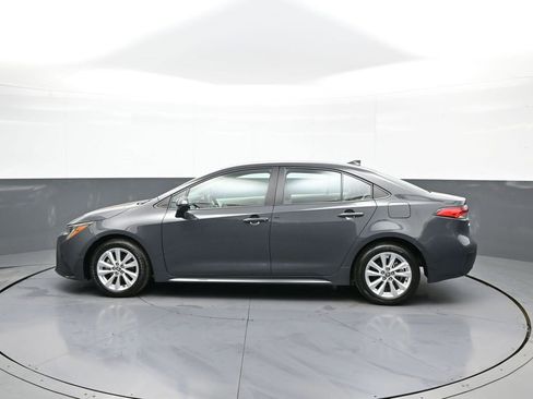 Certified 2023 Toyota Corolla LE image 9