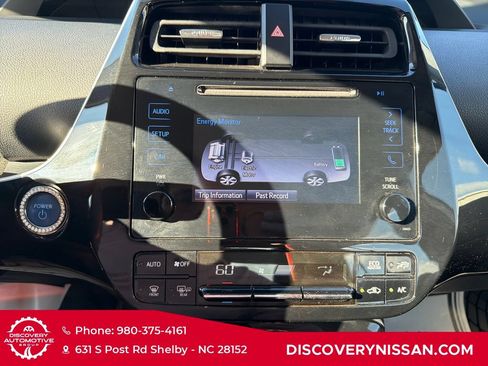 Used 2019 Toyota Prius LE FWD image 18