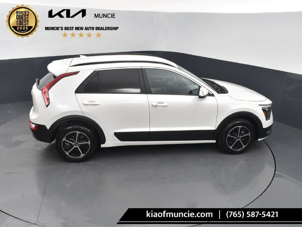 Used 2025 Kia Niro EX FWD image 48