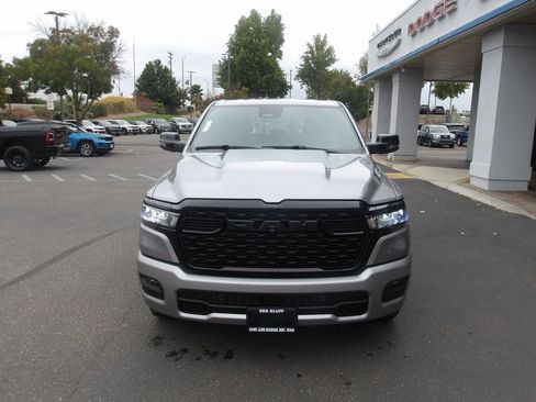 New 2026 RAM 1500 4x4 Crew Cab image 3