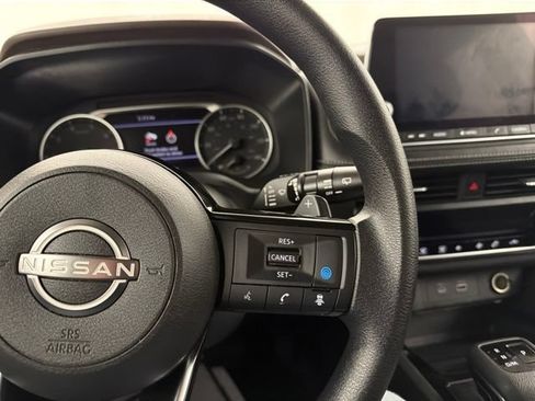 Used 2023 Nissan Rogue SV AWD/4WD image 13