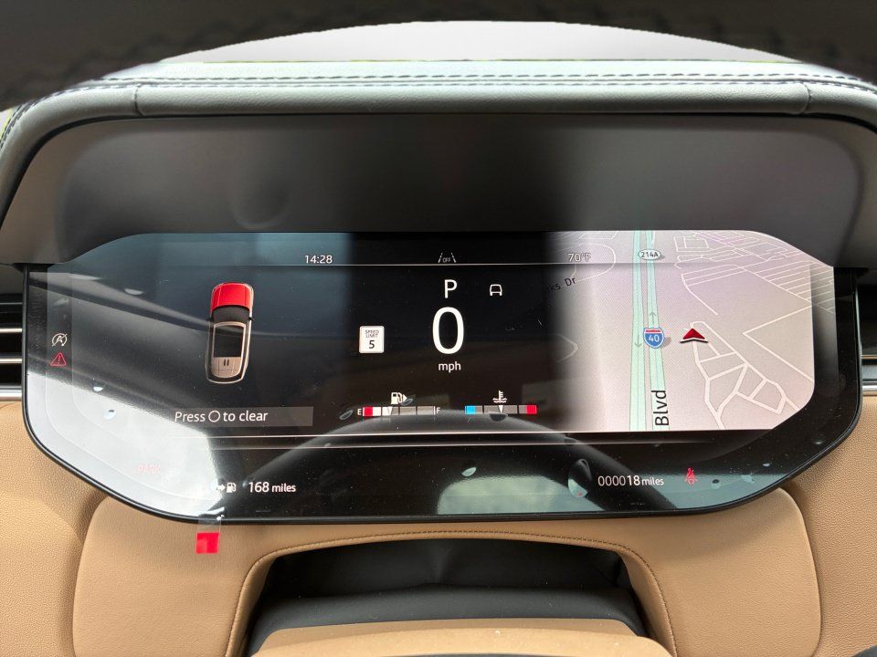 New 2026 Land Rover Range Rover SE AWD/4WD image 11