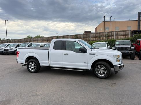 Used 2015 Ford F150 XLT w/ Equipment Group 301A Mid RWD image 9