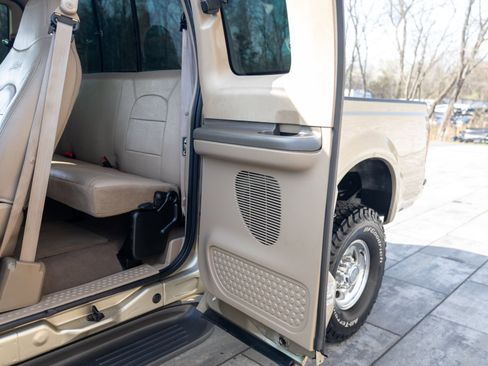 Used 2000 Ford F250 XL image 27