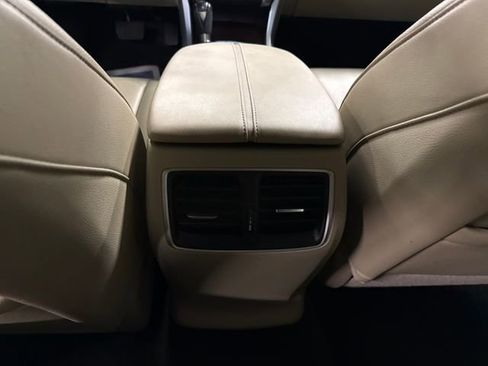 Certified 2018 Acura TLX FWD image 11