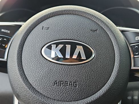 Used 2020 Kia Optima LX FWD image 24