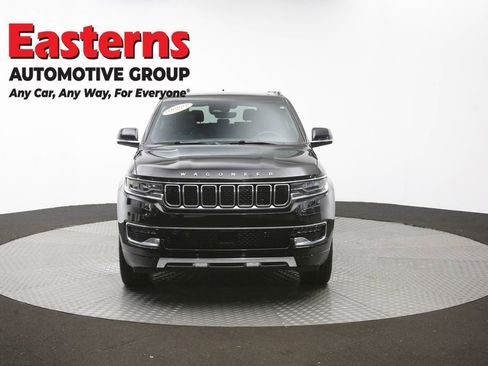 Used 2024 Jeep Wagoneer Series III w/ Premium Group I AWD/4WD image 59
