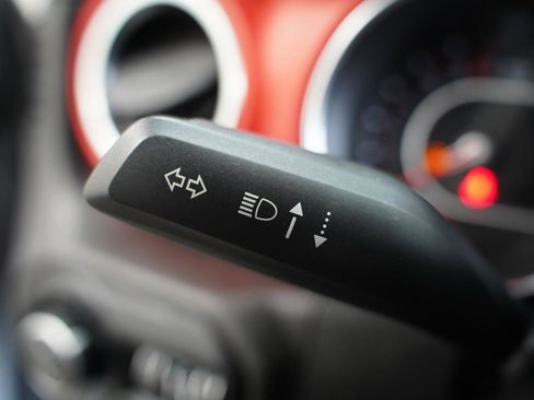 Used 2020 Jeep Gladiator Rubicon w/ Cold Weather Group image 13