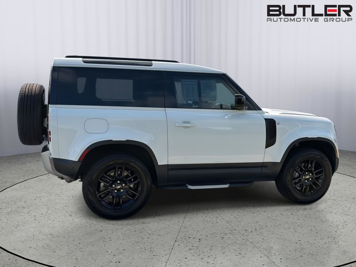 Used 2023 Land Rover Defender 90 SE AWD/4WD image 7