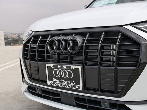 New 2025 Audi Q3 2.0T Premium image 6