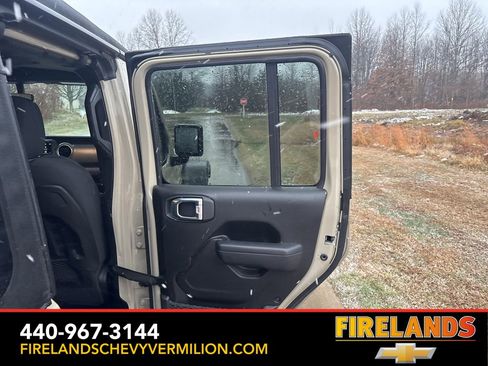 Used 2022 Jeep Wrangler Unlimited Rubicon 4xe w/ Cold Weather Group image 30