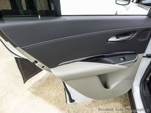 Certified 2023 Cadillac XT4 Luxury w/ Cold Weather Package image 19