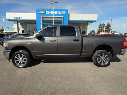 Used 2022 RAM 2500 Big Horn w/ Cold Weather Group image 4