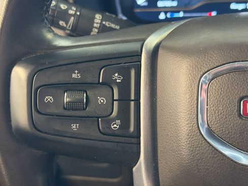 Used 2023 GMC Yukon XL SLT w/ SLT Premium Package image 41