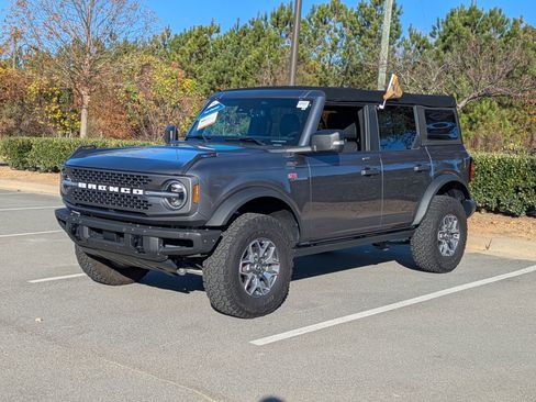 Certified 2022 Ford Bronco Badlands image 8