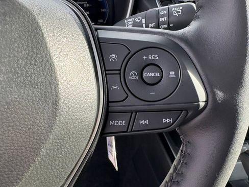 New 2026 Toyota Corolla Cross XLE w/ Convenience Package image 25