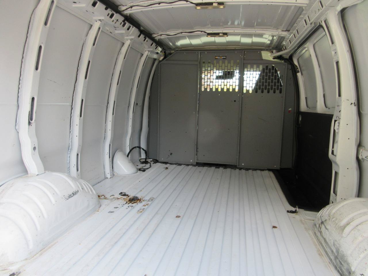 Used 2020 Chevrolet Express 2500 w/ Communications Package RWD image 14