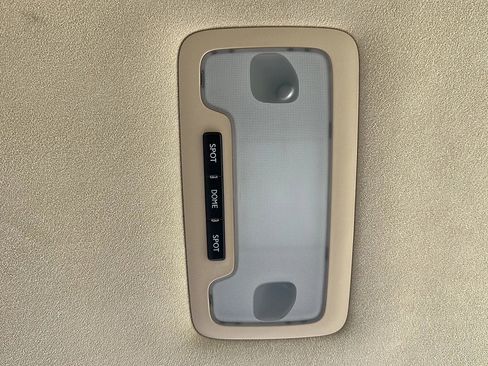 Used 2013 Lexus LS 460 image 35