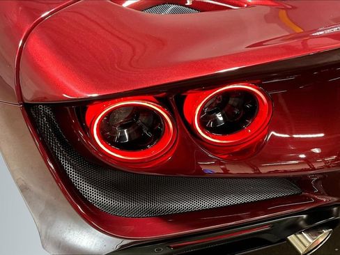 Used 2021 Ferrari F8 Tributo RWD image 20