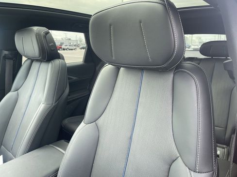 Certified 2024 Cadillac Lyriq Luxury AWD/4WD image 17