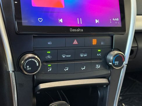 Used 2016 Toyota Camry SE FWD image 20