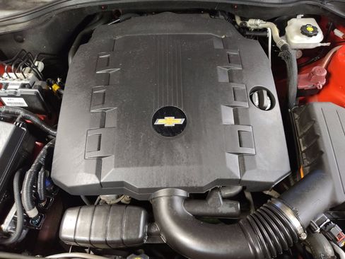 Used 2015 Chevrolet Camaro LT image 30