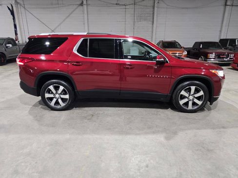 Used 2018 Chevrolet Traverse LT AWD/4WD image 15