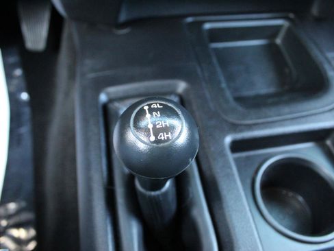 Used 2017 RAM 2500 Tradesman w/ Chrome Appearance Group image 24