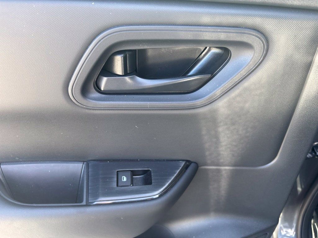 Certified 2026 Nissan Rogue S AWD/4WD image 23