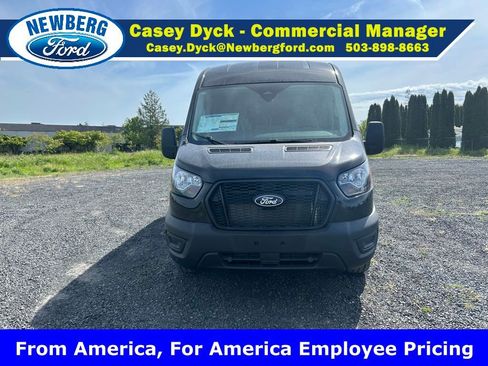 New 2026 Ford Transit 250 148 Medium Roof RWD image 3