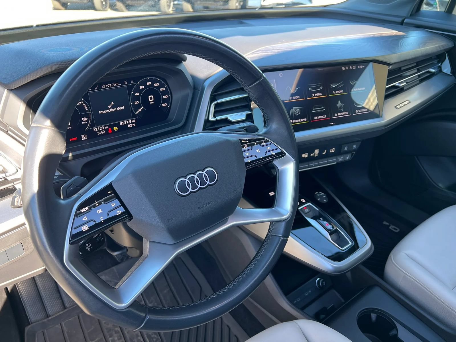 Used 2023 Audi Q4 e-tron Premium Plus AWD/4WD image 13