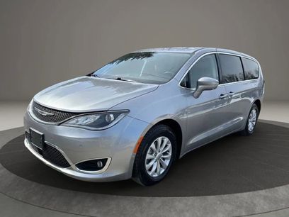 Used 2019 Chrysler Pacifica Touring Plus w/ Advanced Safetytec Group