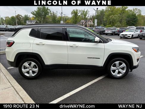 Used 2020 Jeep Compass Latitude w/ Popular Equipment Group AWD/4WD image 8