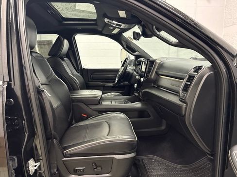 Used 2022 RAM 2500 Limited AWD/4WD image 36