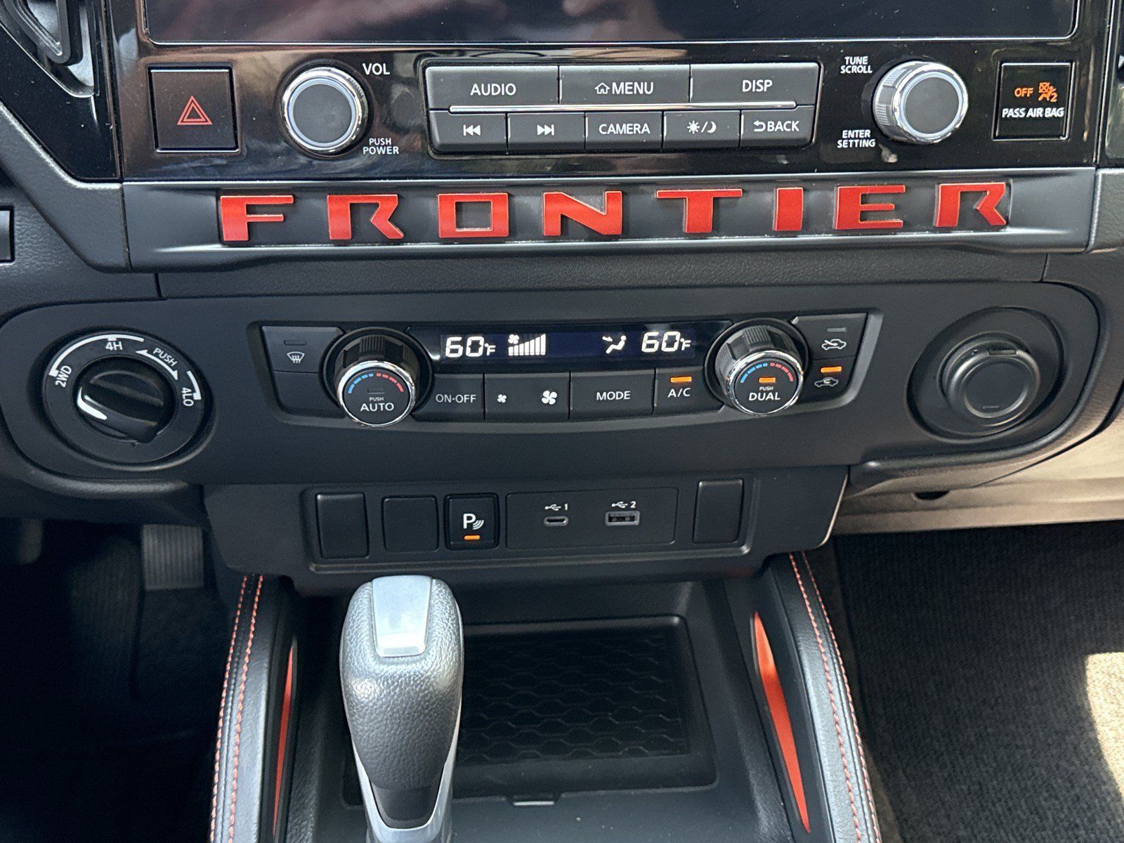 Used 2025 Nissan Frontier PRO-4X AWD/4WD image 25