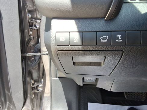 Used 2020 Toyota Camry XSE FWD image 20