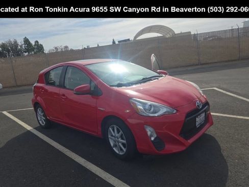 Used 2016 Toyota Prius C Three FWD image 1